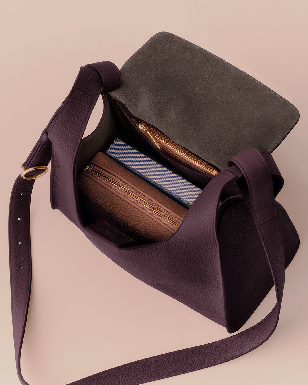 Plum / One Size