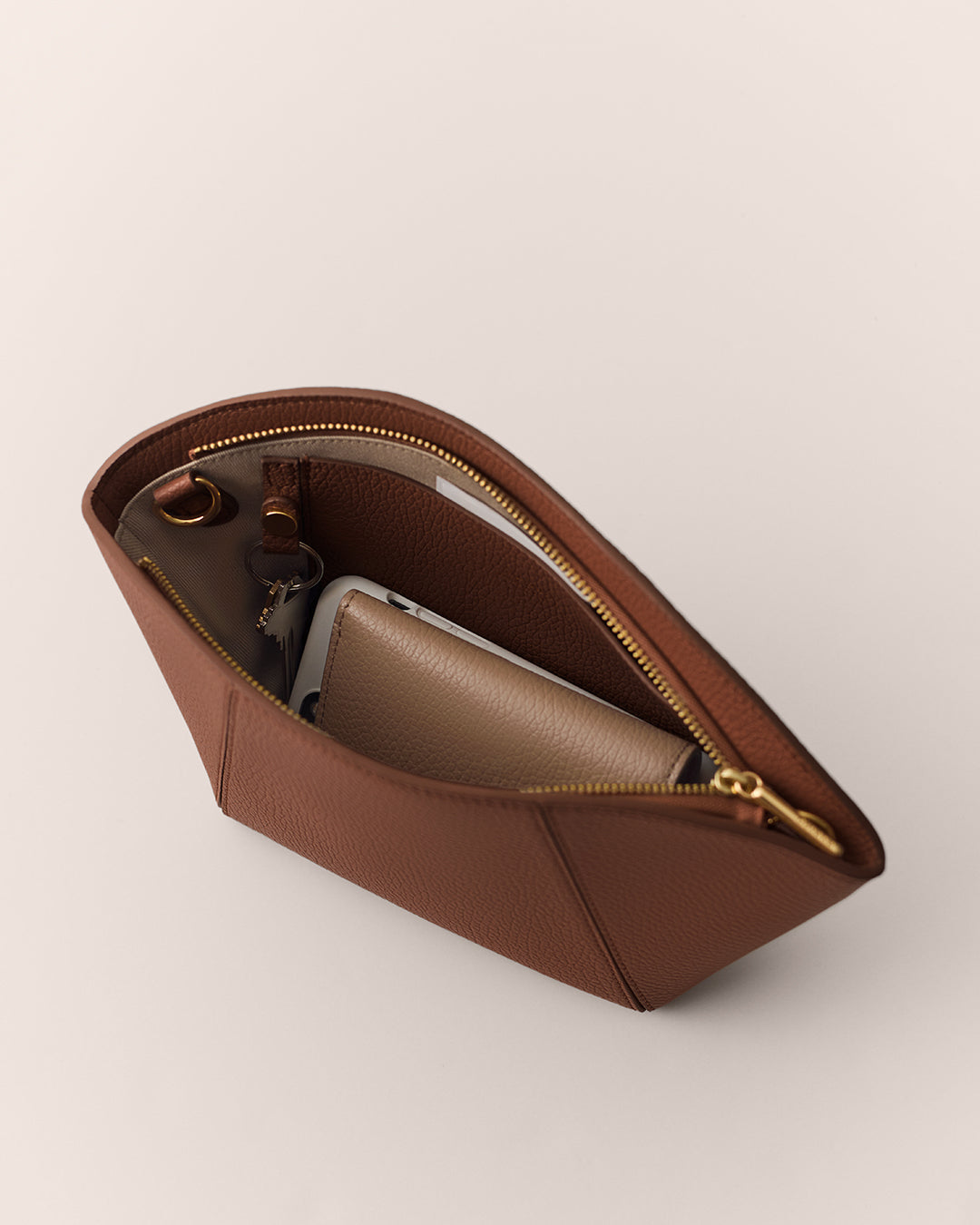 Dark Chestnut / One Size