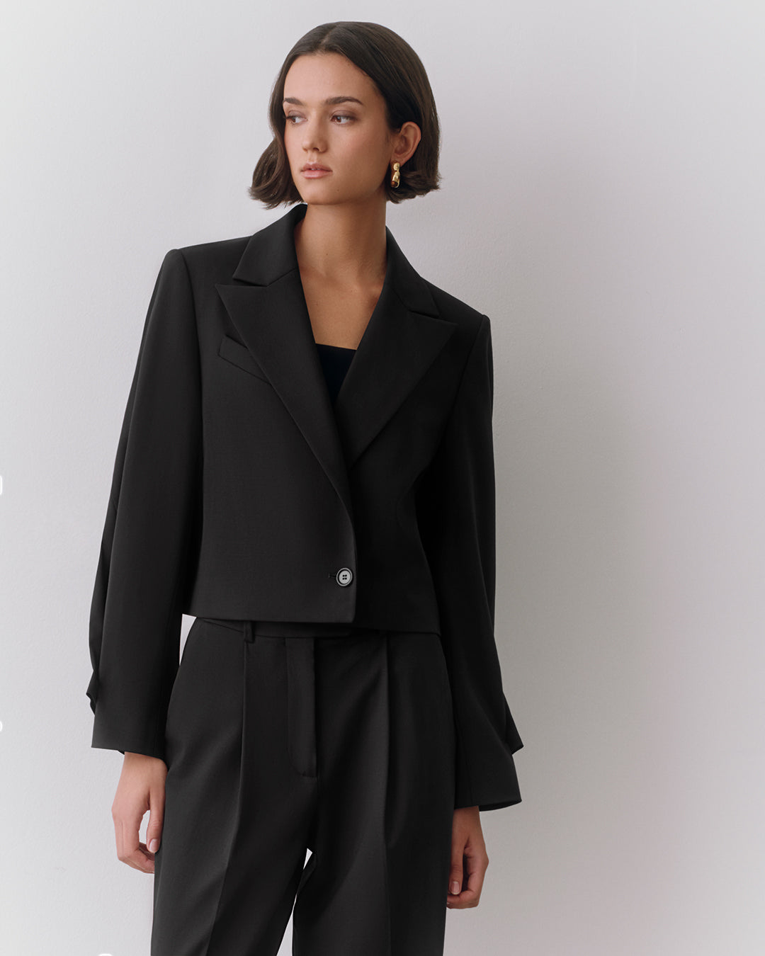 Black / Large