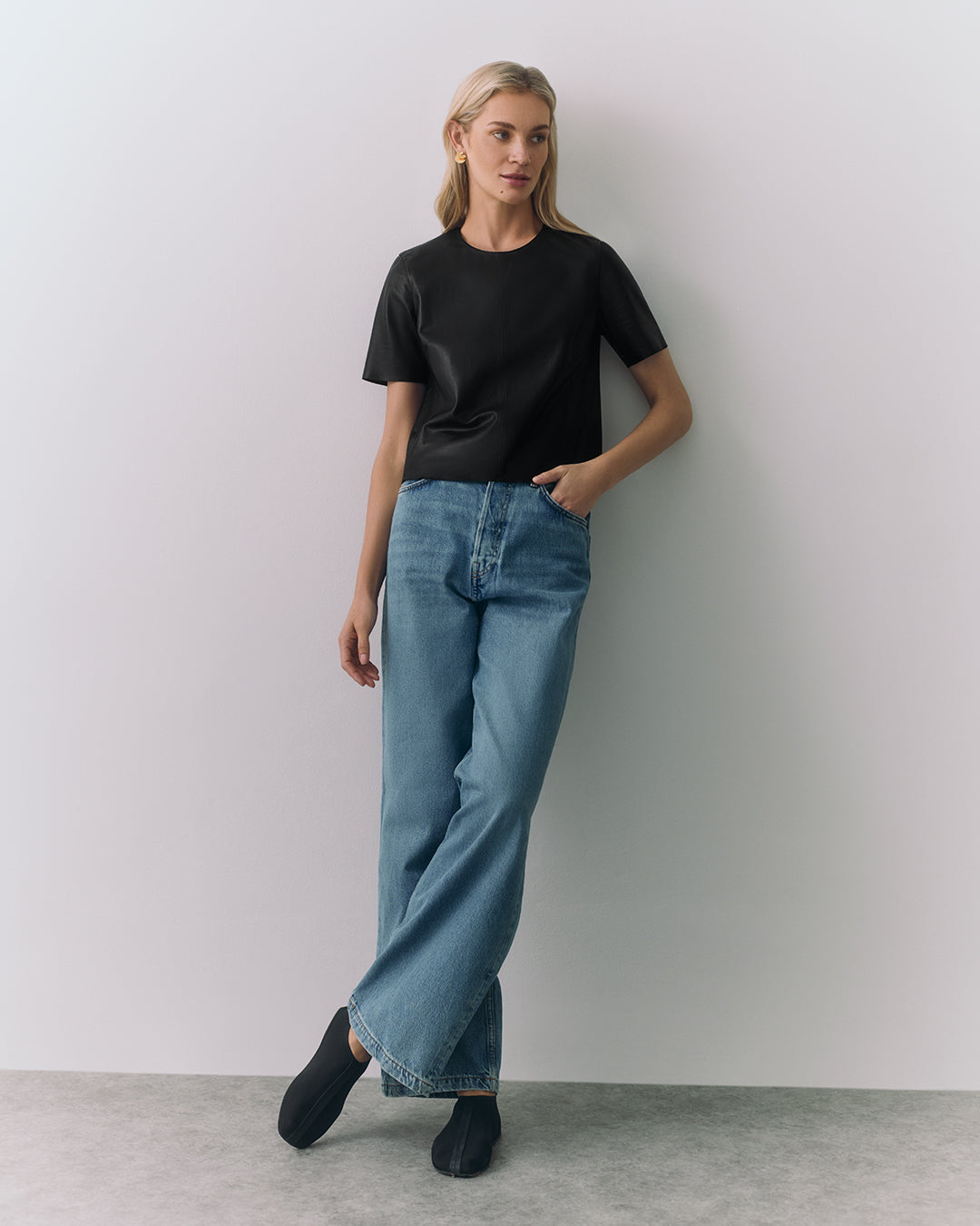 Black / Medium