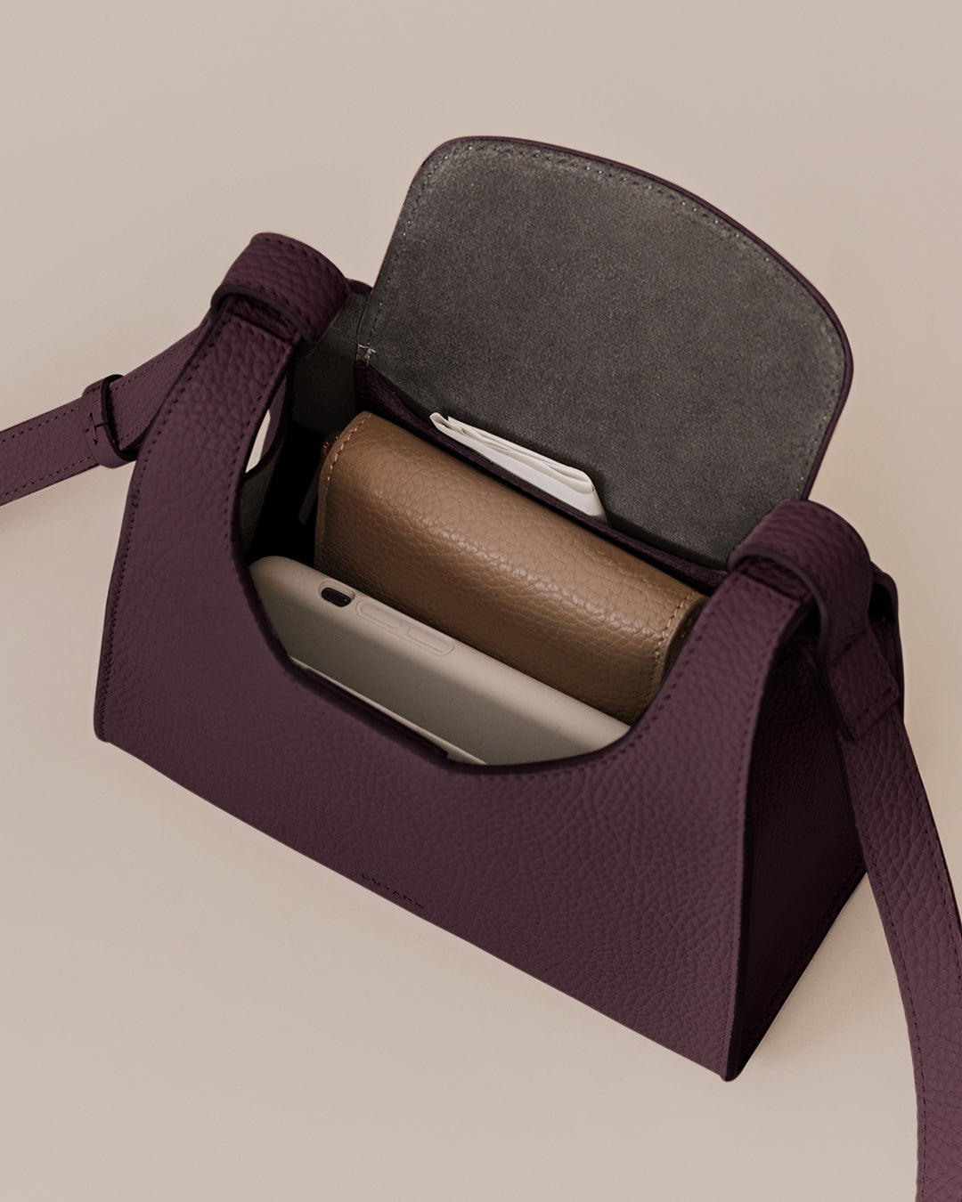 Plum / One Size