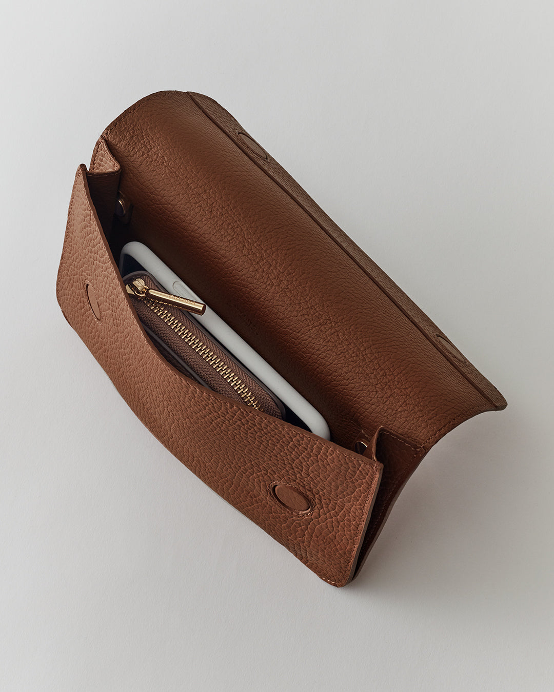 Dark Chestnut / One Size