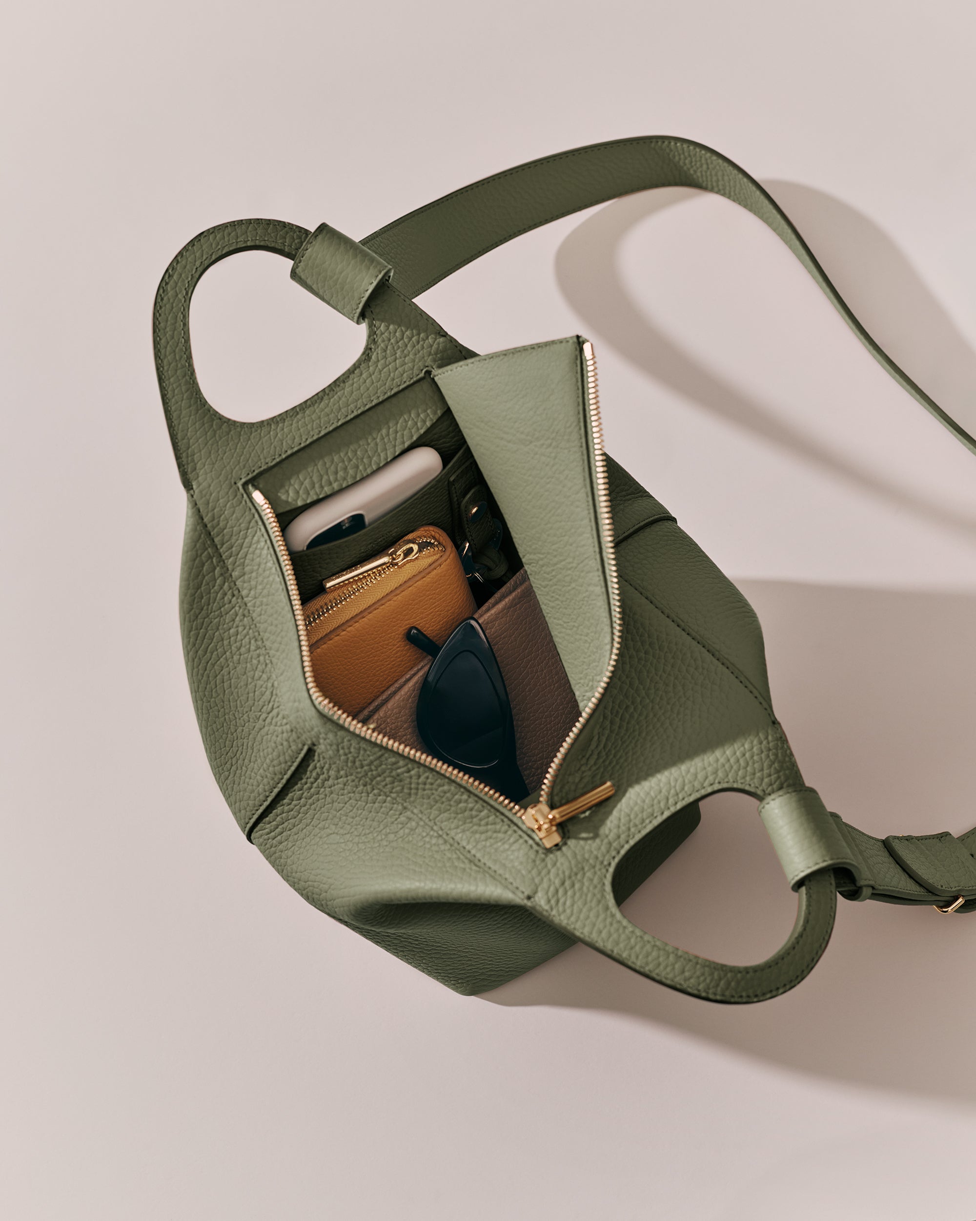Olive / One Size