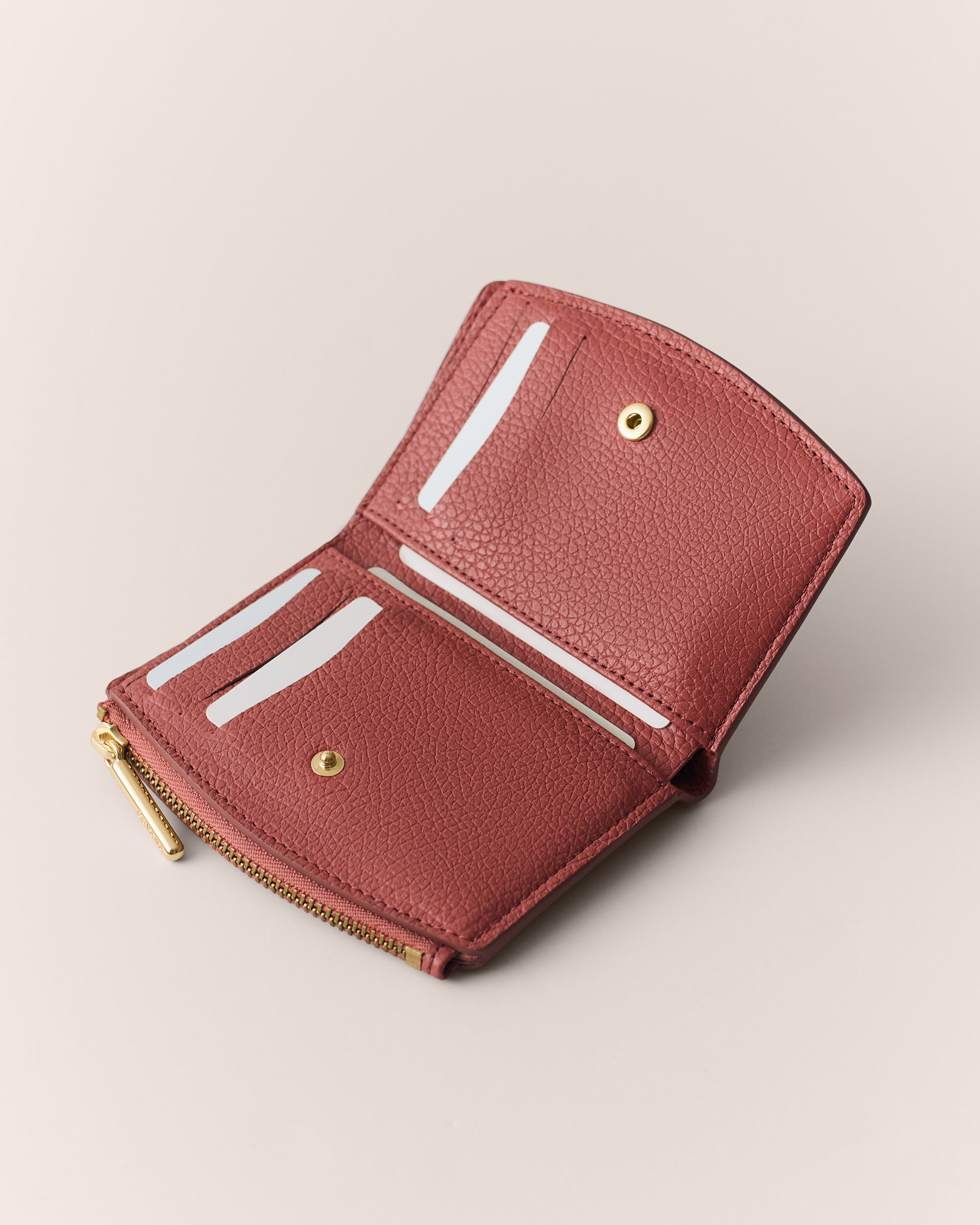 Dark Terracotta / One Size