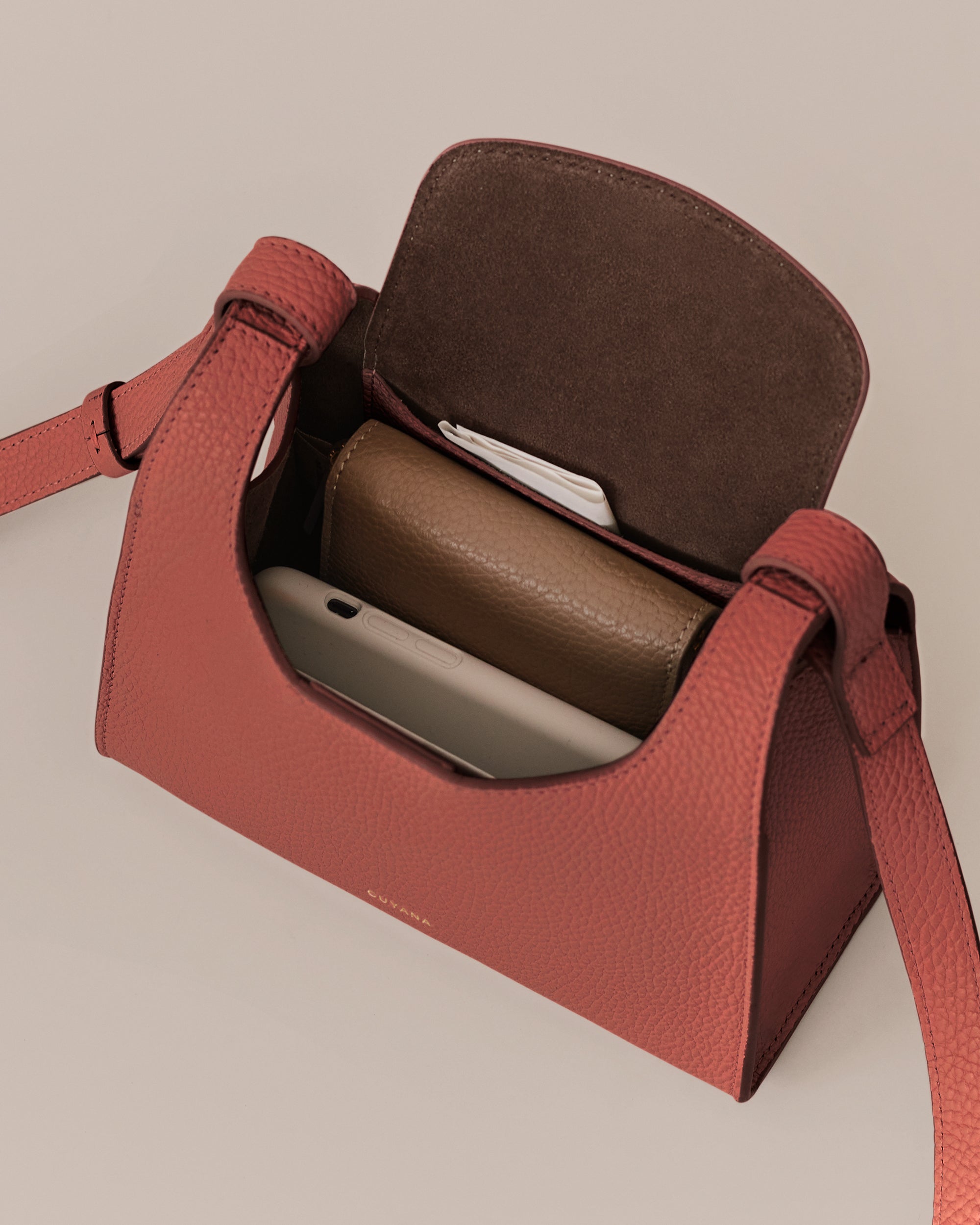 Dark Terracotta / One Size