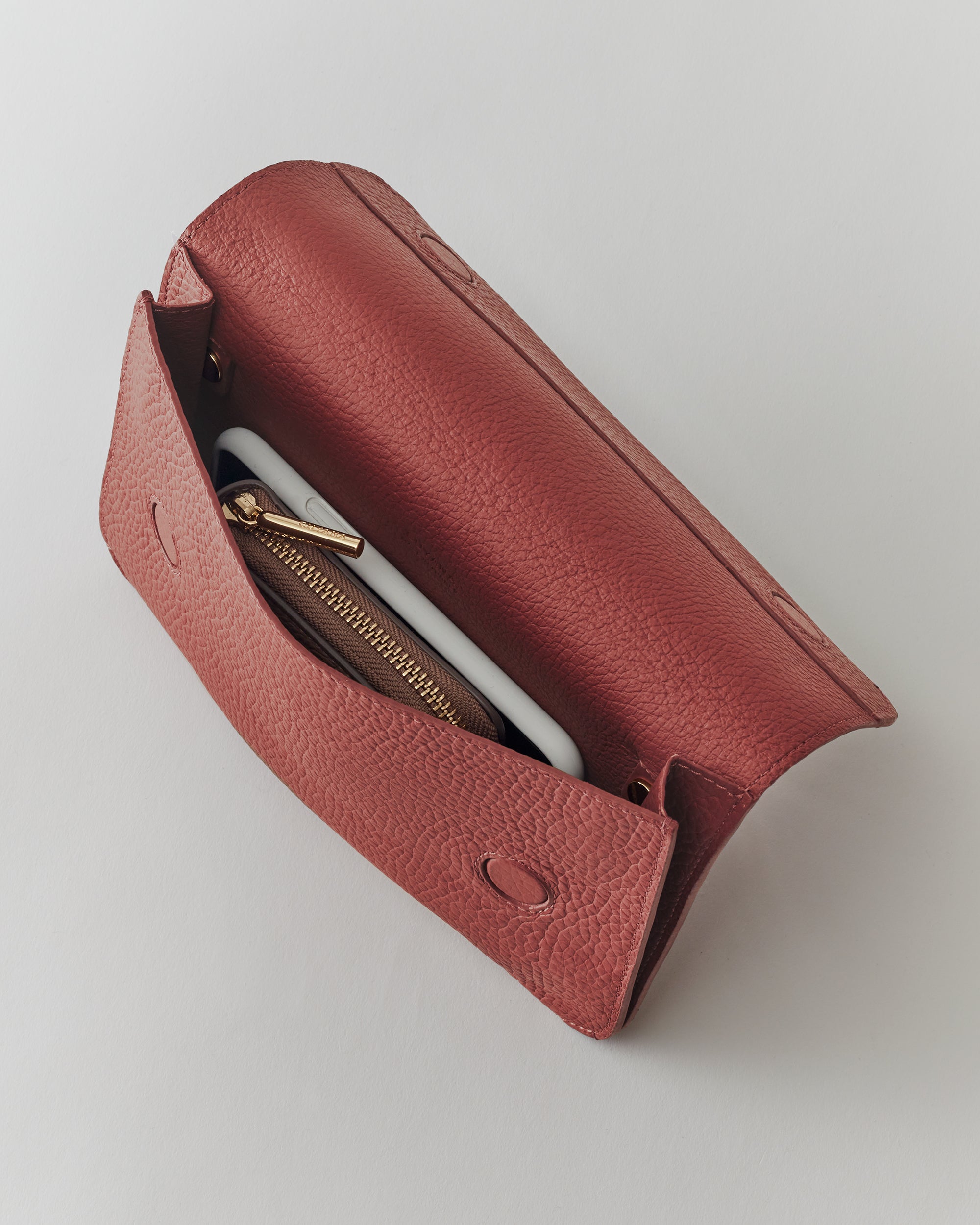 Dark Terracotta / One Size